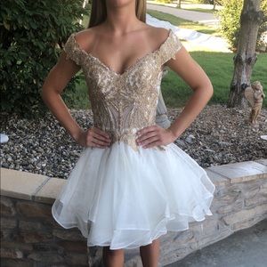 Size 0 Sherri Hill homecoming dress
